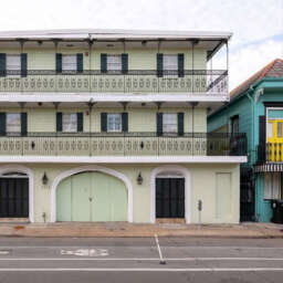 French Quarter Suites